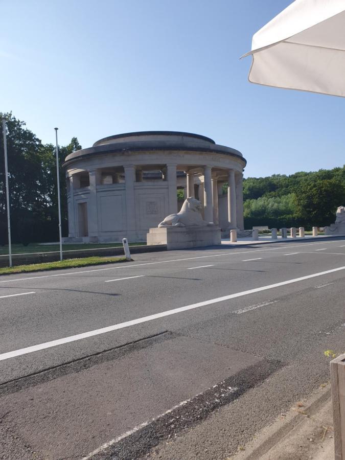 Le Gite Du Mont De La Hutte Ploegsteert Eksteriør billede